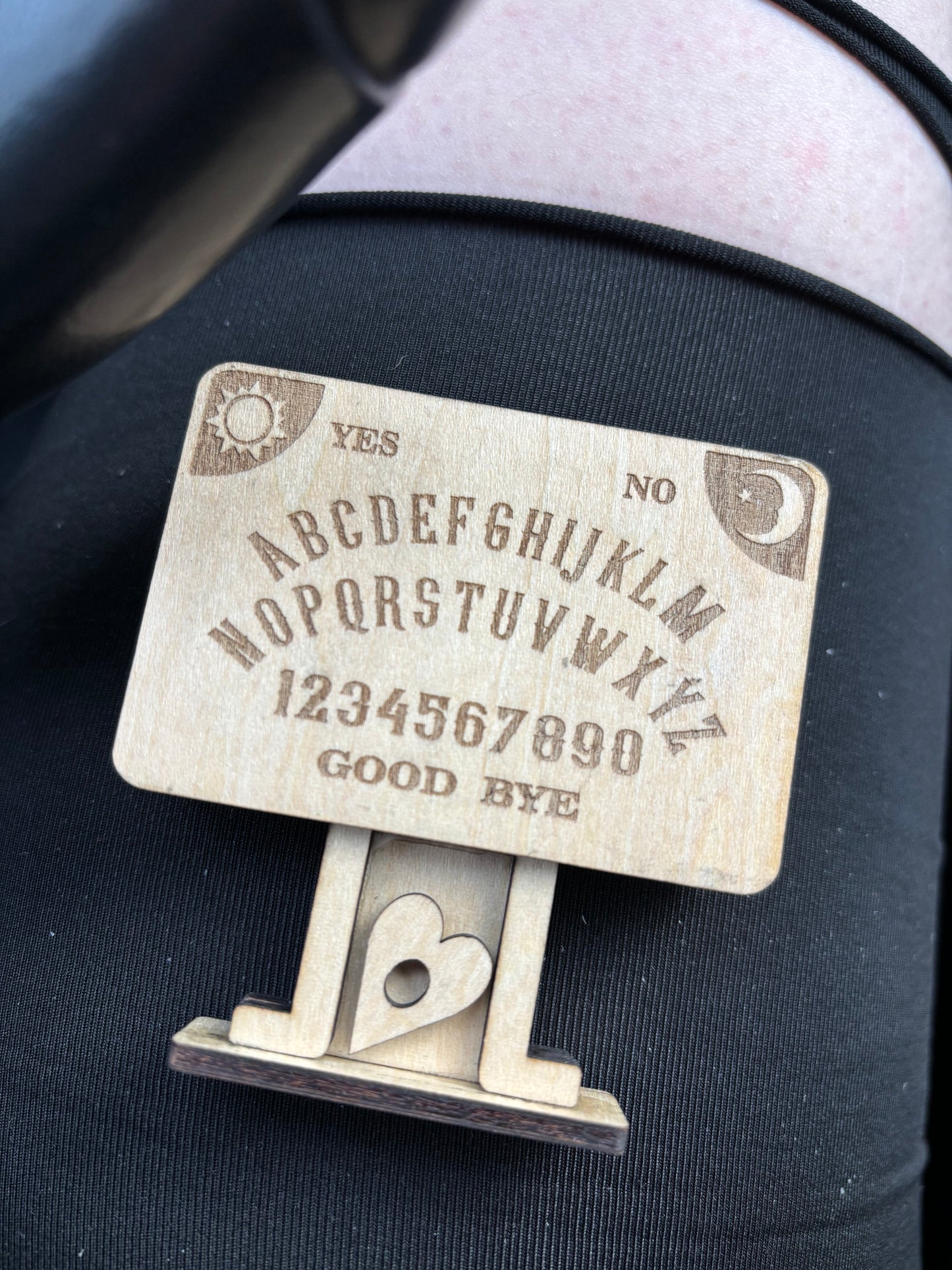 Pocket ouija board