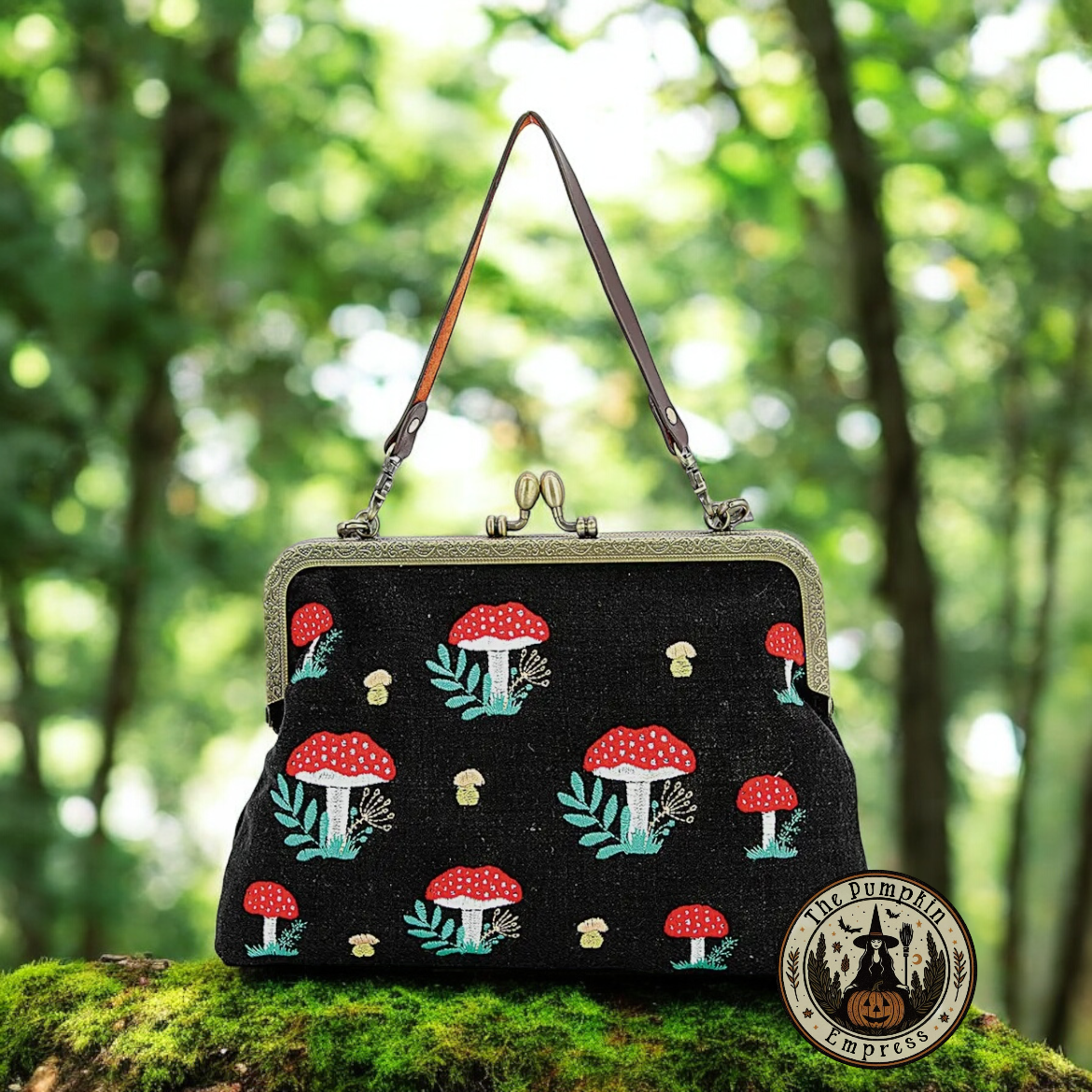 Kisslock mushrooms vintage style purse